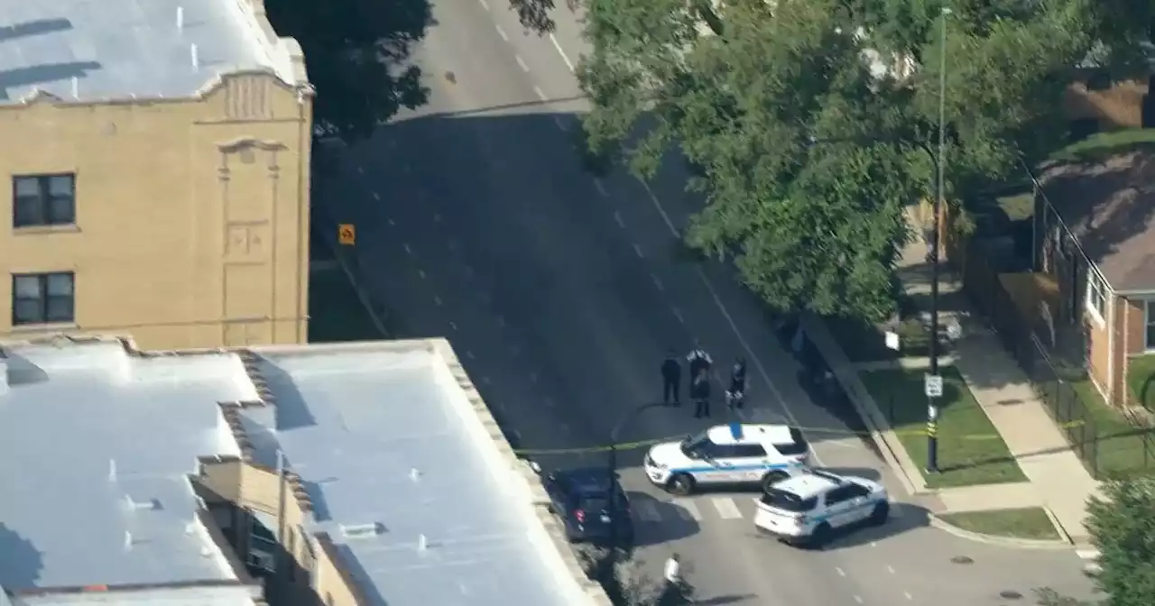 3 teens shot near Michele Clark High School in South Austin neighborhood, 1 in critical condition