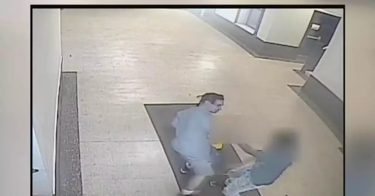 Caught on video: Suspect stabs 18-year-old during Washington Heights robbery