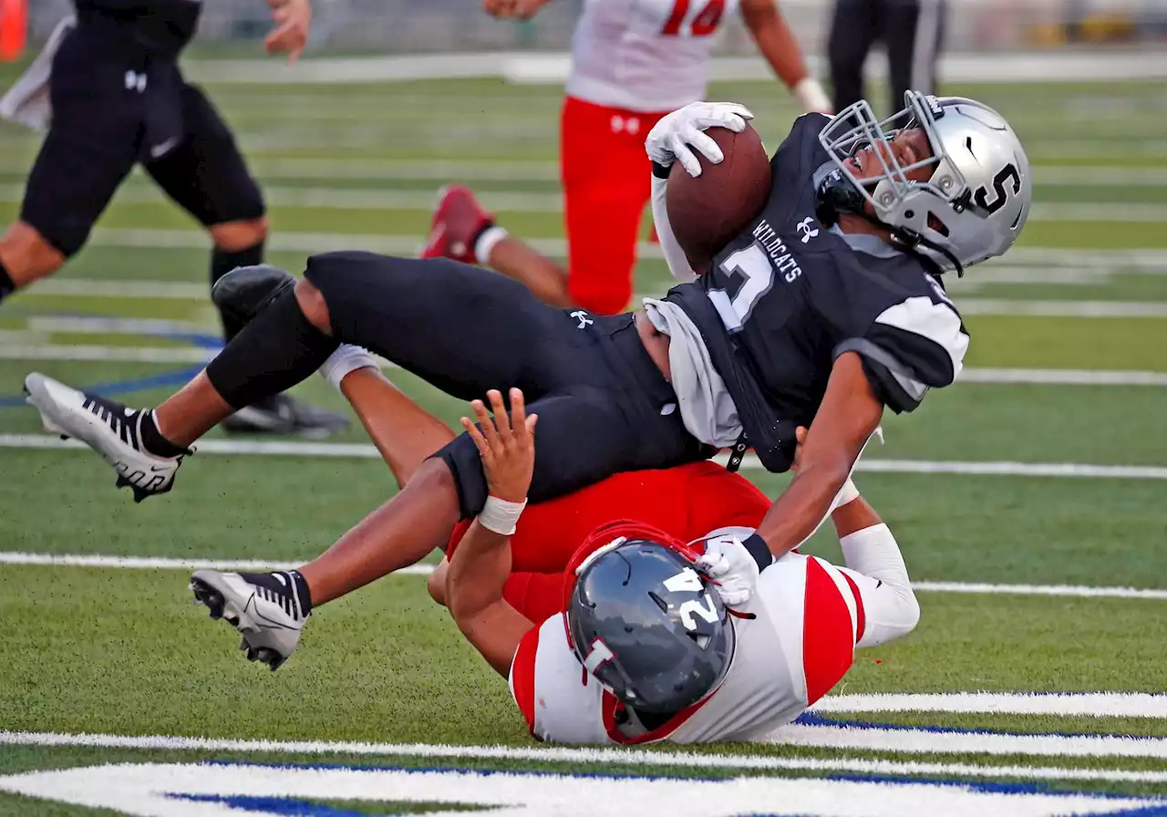 High school football: LEE 12, Sotomayor 7