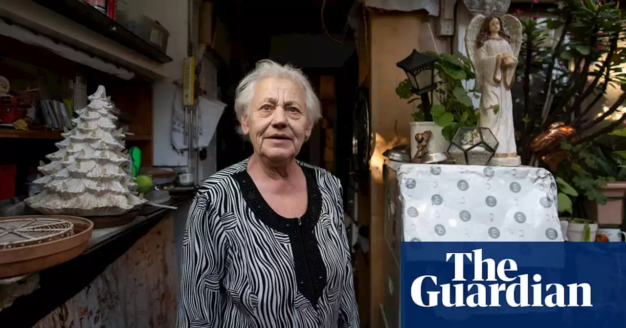 They lived in Melbourne public housing for decades; they learned it would be demolished without warning