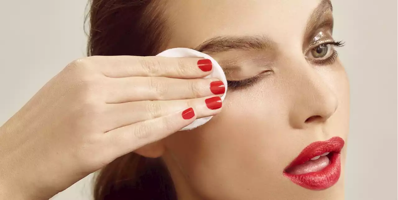 Add These Essential Eye Makeup Removers to Your Routine