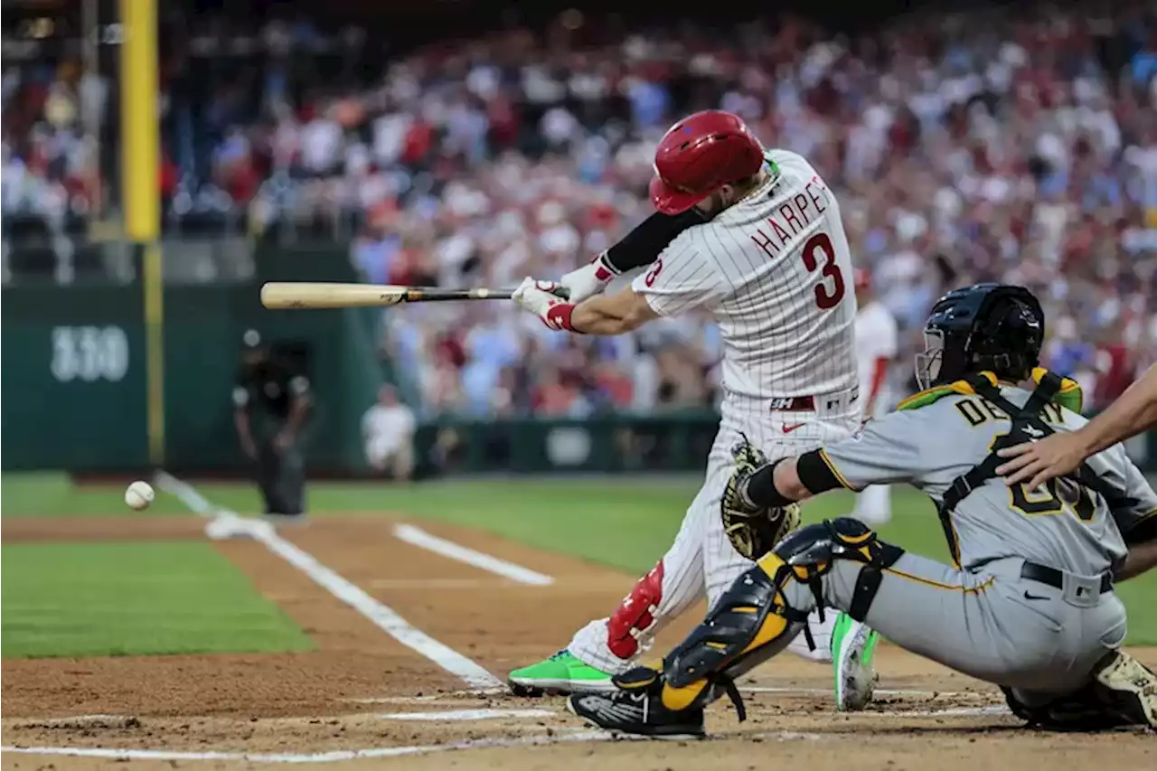 Bryce Harper returns with a bang, driving in two as the Phillies beat the Pirates