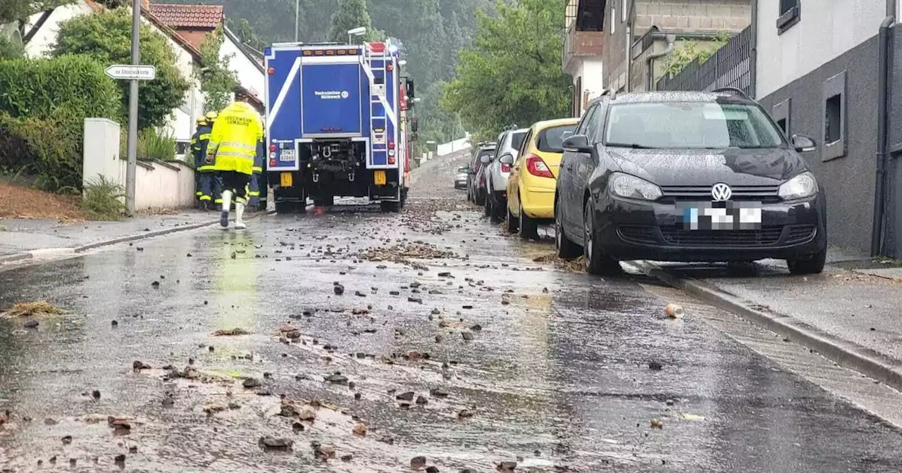 Feuerwehr-Einsätze: Nach heftigem Gewitter im Saarpfalz-Kreis: Unwetter-Lage hat sich beruhigt