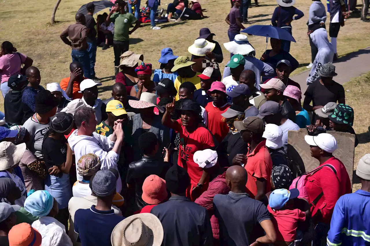 Umlungu gets new perspective, after visiting land invaders in Olievenhoutbosch | The Citizen