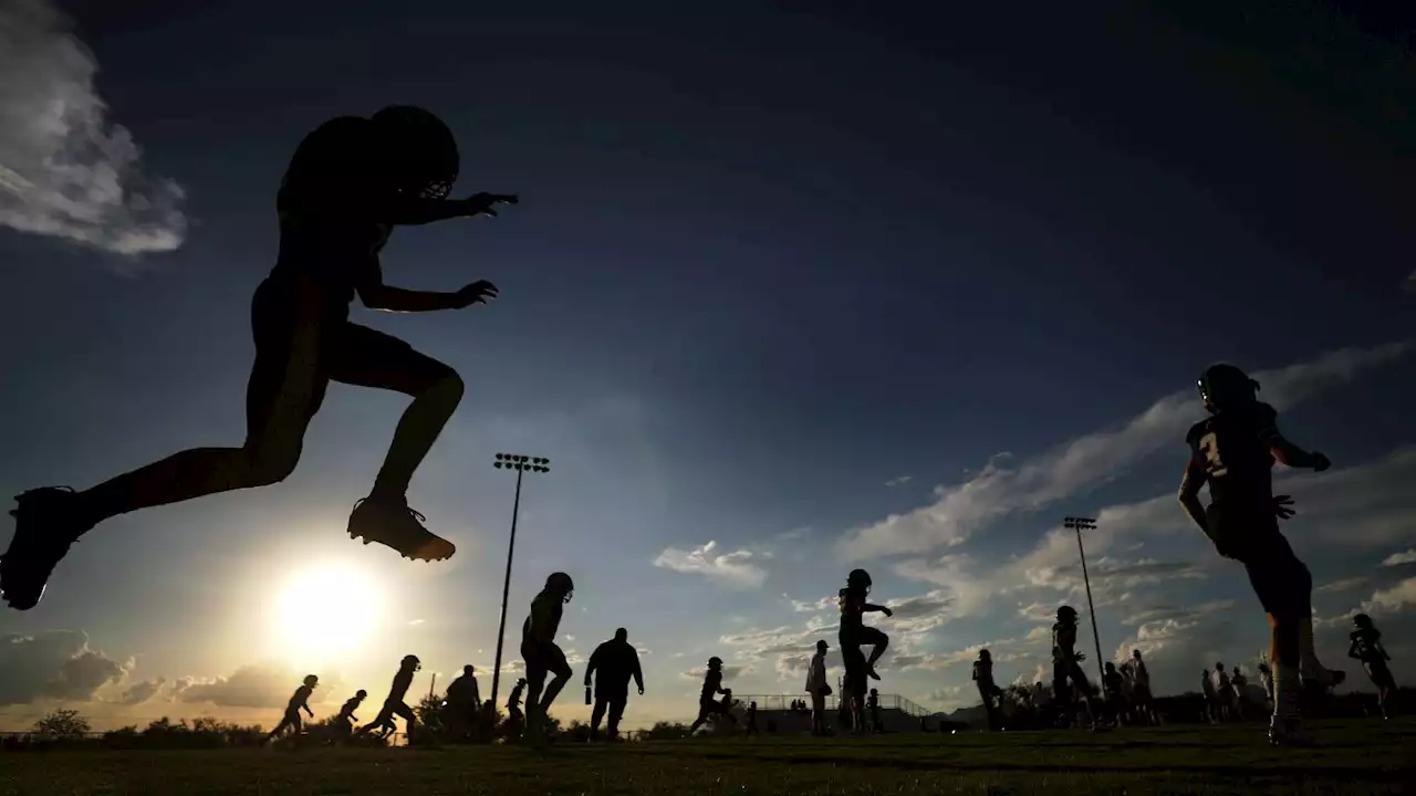 Photos: Pusch Ridge holds on to remain undefeated with 63-28 win over Paradise Honors