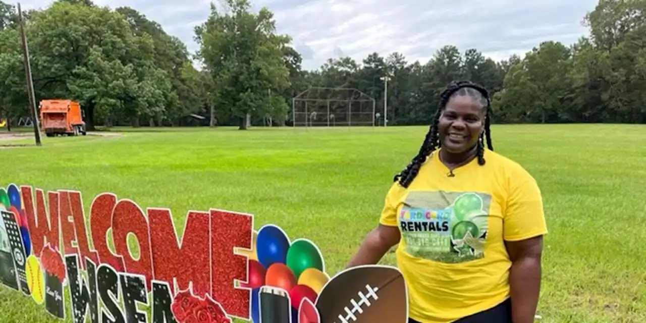 Montgomery woman making smiles with yard art