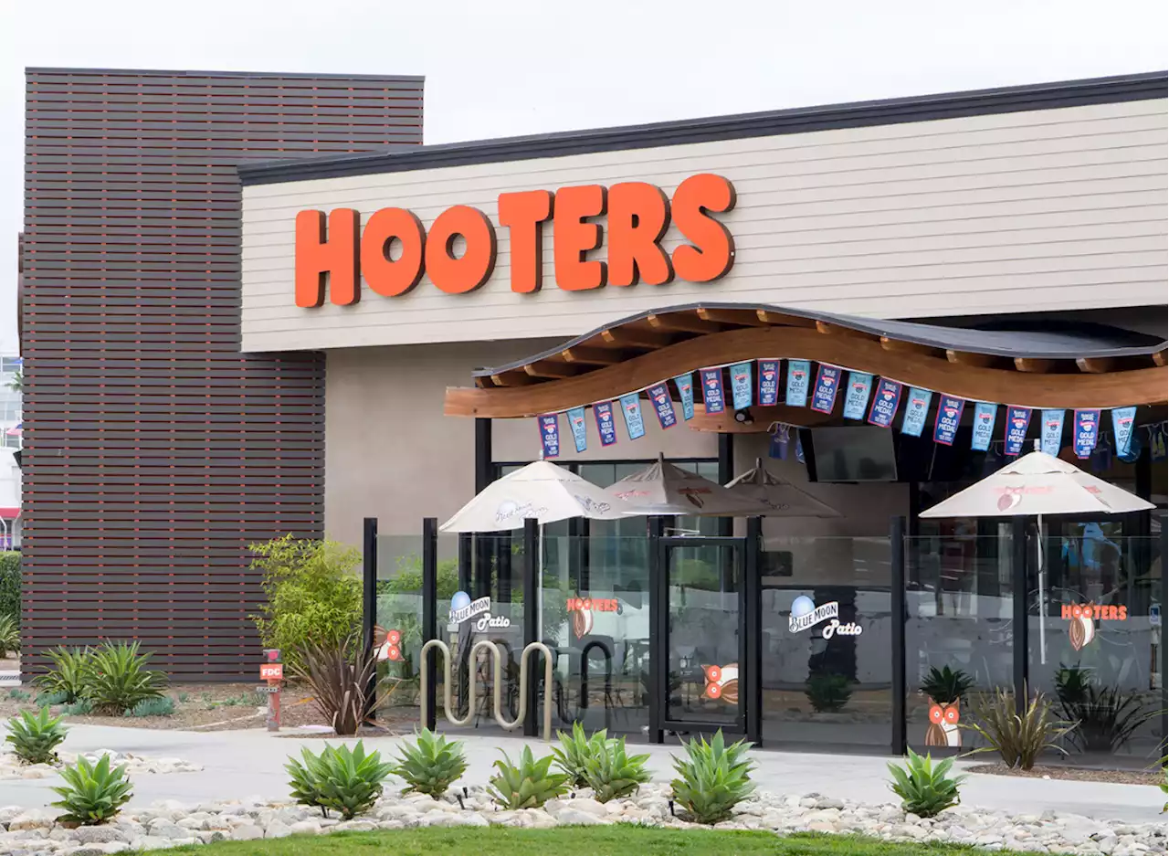 Hooters Menu: The Best & Worst Menu Items — Eat This Not That