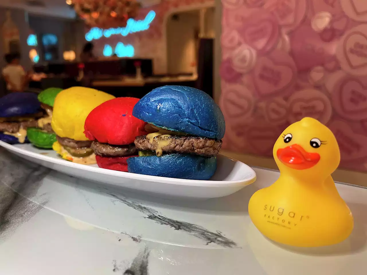 Review: With Gold-leaf burgers and $20 milkshakes, Sugar Factory on the River Walk barely makes the D-list