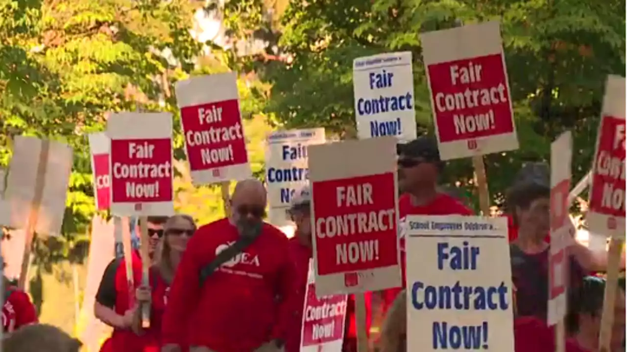 Kent teacher strike reaches day 3 as negotiations spill into public