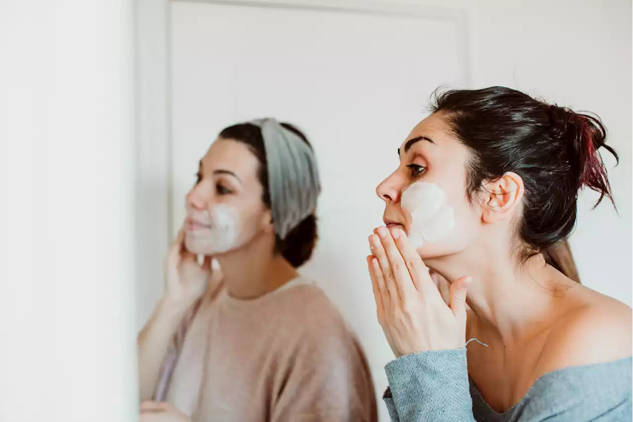 16 Best Exfoliators for Acne, all Derm-Approved in 2022 | Well+Good