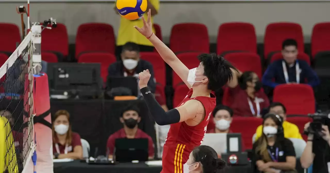 Chinese women's volleyball players in N95 masks causes uproar on social media