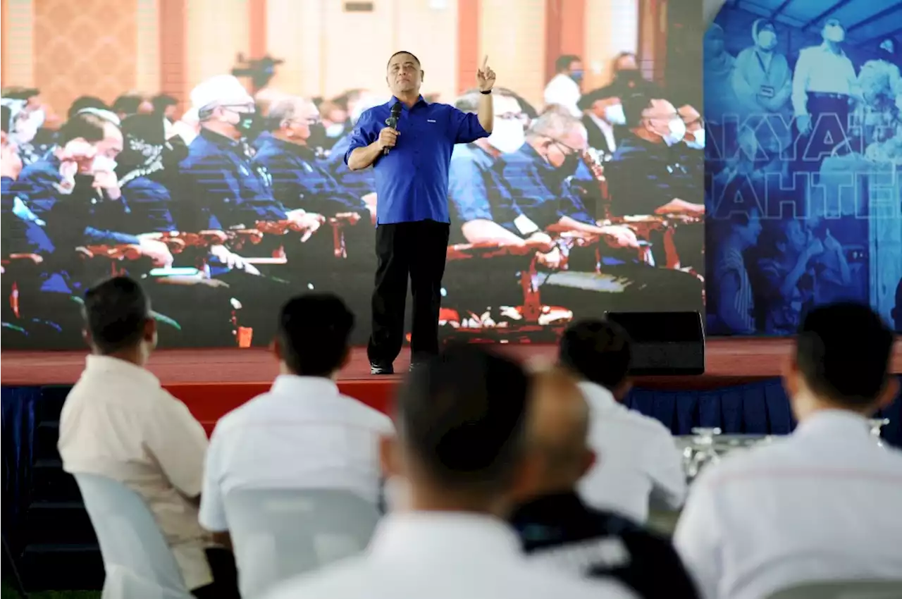 UMNO Perak kumpul petisyen bebaskan Najib