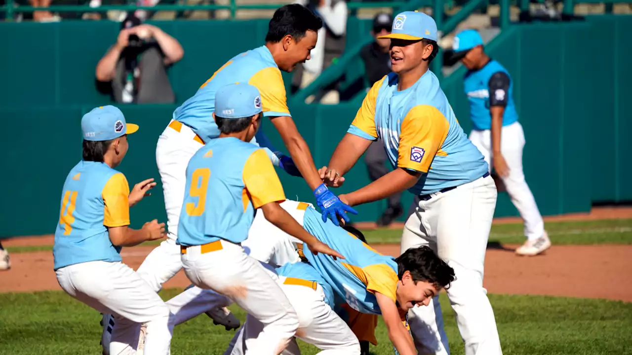 Hawaii wins Little League title, beating Curacao 13-3