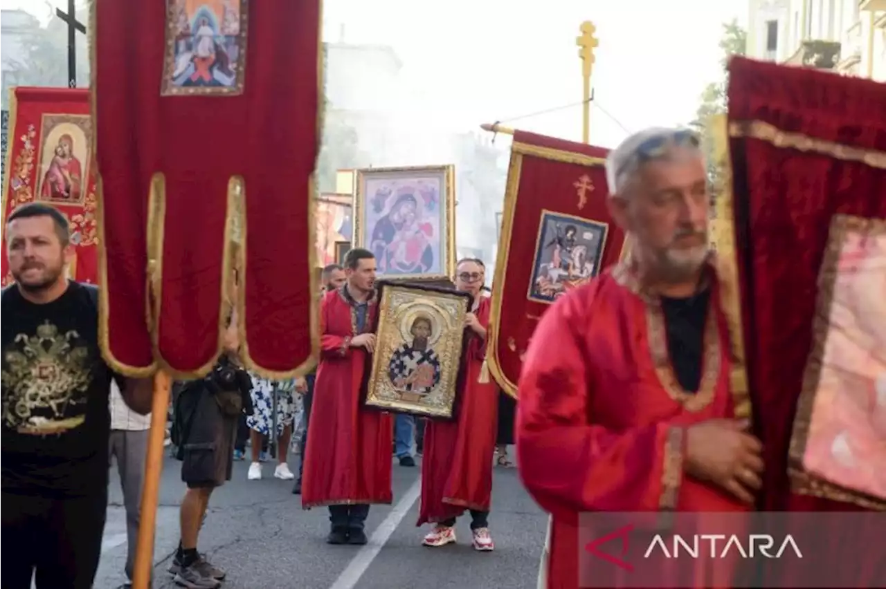 Rencana parade LGBT Eropa di Serbia diprotes ribuan orang