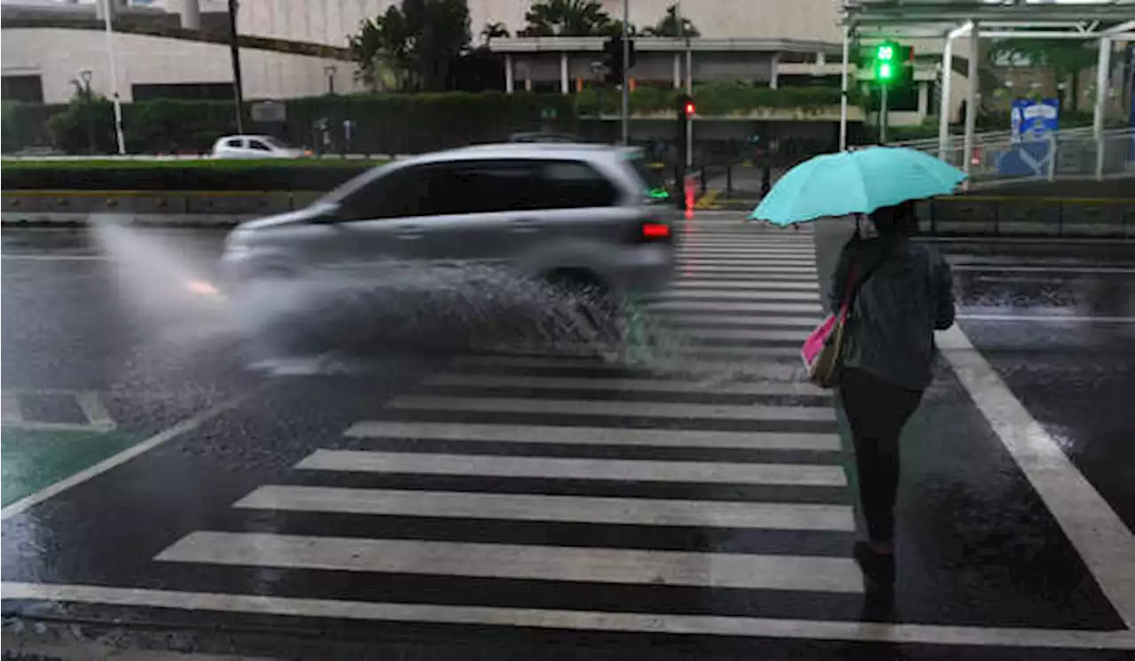 Senin, Jakarta Diguyur Hujan dari Siang hingga Sore