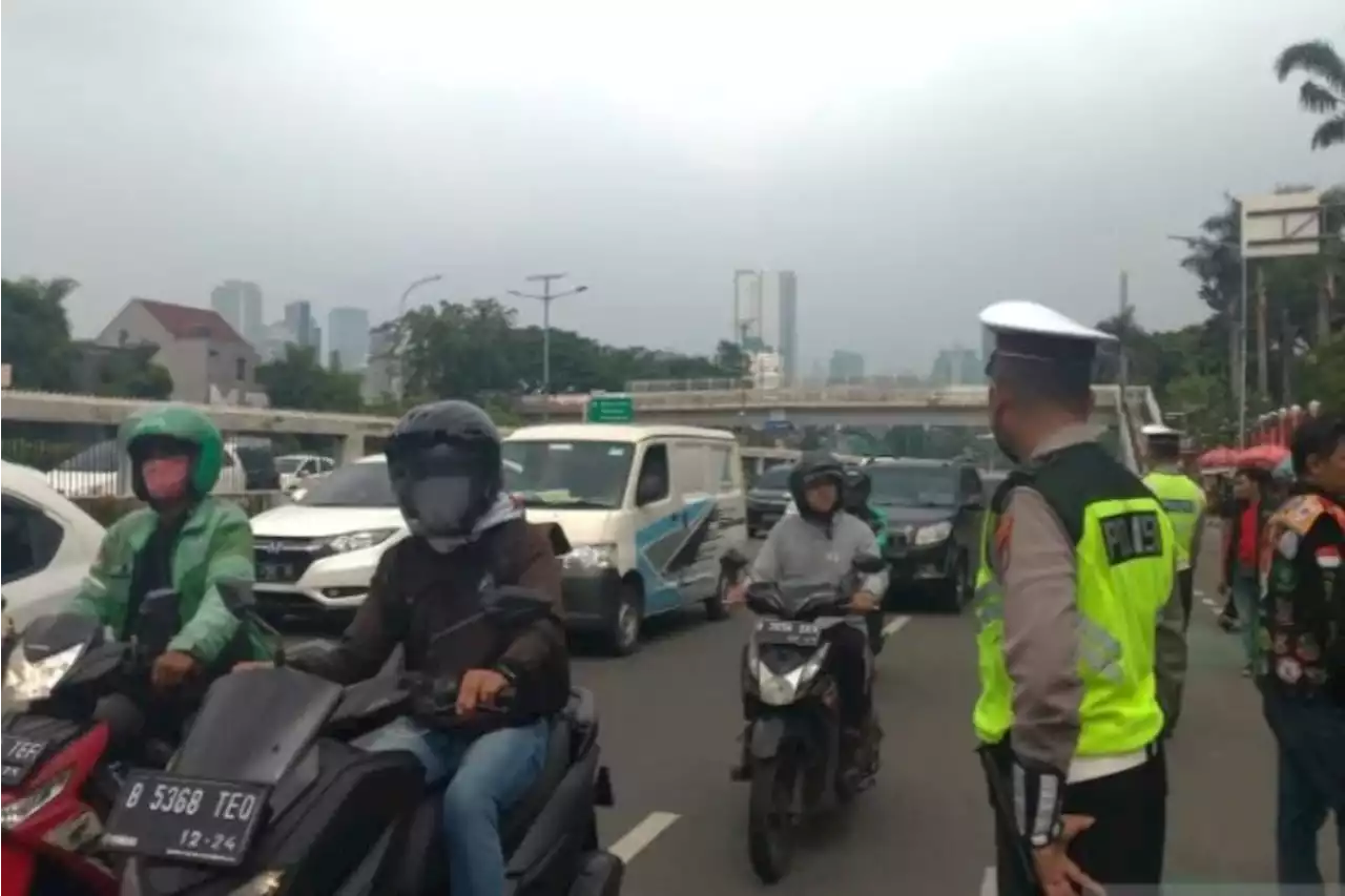 Empat Tuntutan Demo Pengemudi Ojek Online di Depan Gedung DPR/MPR