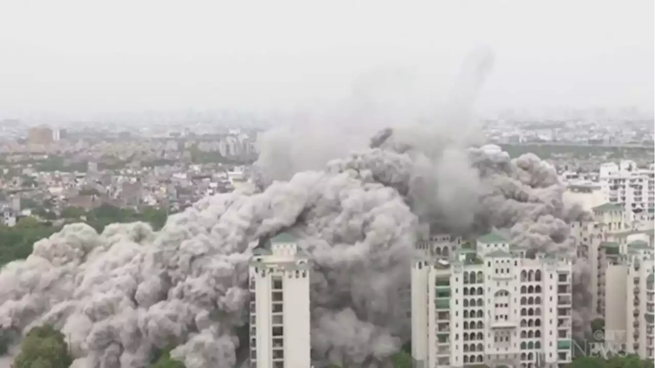 Two high-rise towers demolished in New Delhi