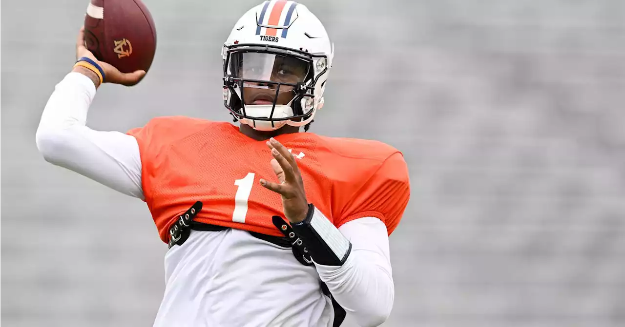 Auburn names T.J. Finley starter QB for opener