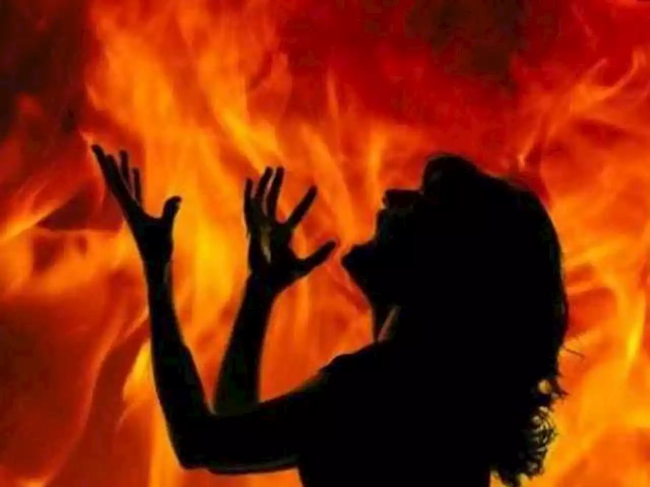 بھارت میں دوستی سے انکار پر لڑکے نے لڑکی کو جلا دیا - ایکسپریس اردو