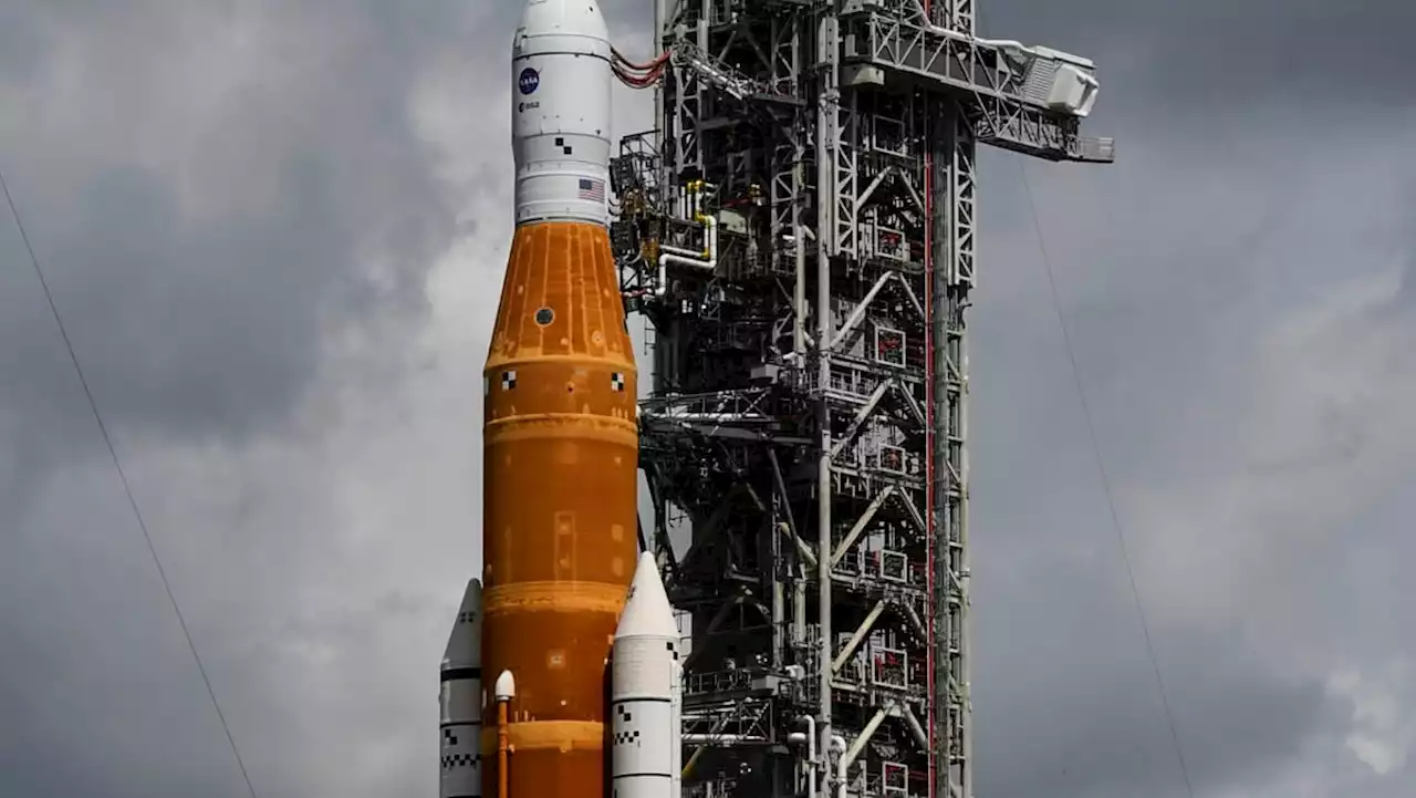 Hardware issues force NASA to scrub Artemis I's first launch attempt at KSC