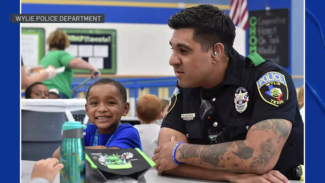 Wylie ISD Invited Police Officers to Enjoy Free Meal With Students