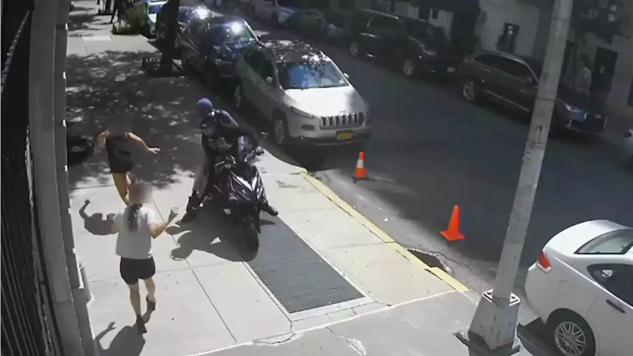 Woman Fights Off 2 Thieves Trying to Swipe Jewelry in NYC Moped Drive-By