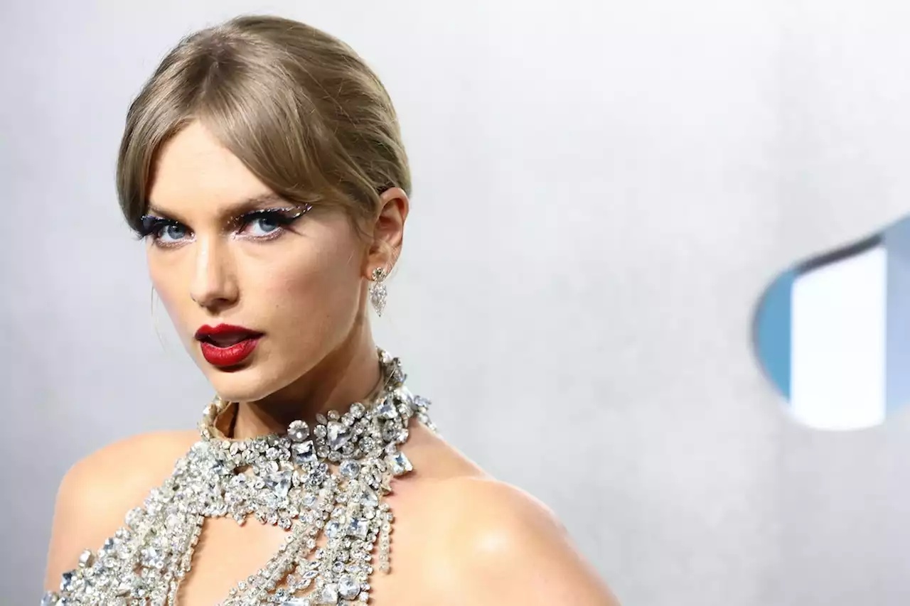 Here’s How To Get Taylor Swift’s MTV VMA’s Beauty Look