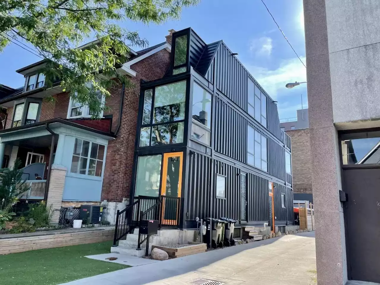 This eight-foot-wide house in Toronto is up for sale — and could be yours for nearly $2 million