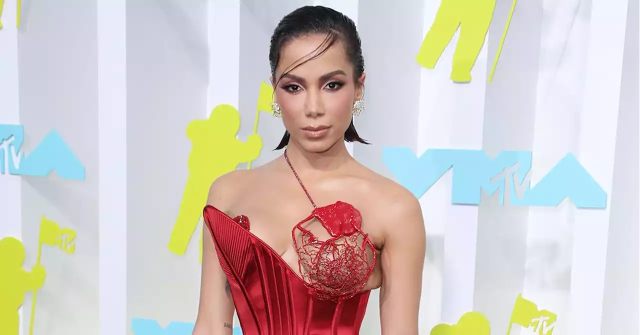 Top 5 Looks! See the Best Dressed Stars at the 2022 VMAs: Video