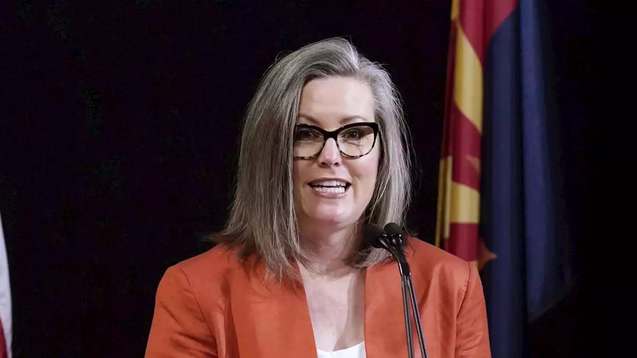 Katie Hobbs wins Democratic nominee, GOP opponent undetermined in race for AZ governor