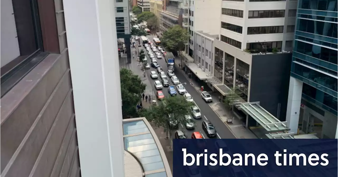 Brisbane CBD works cause bus delays, forcing commuters to walk