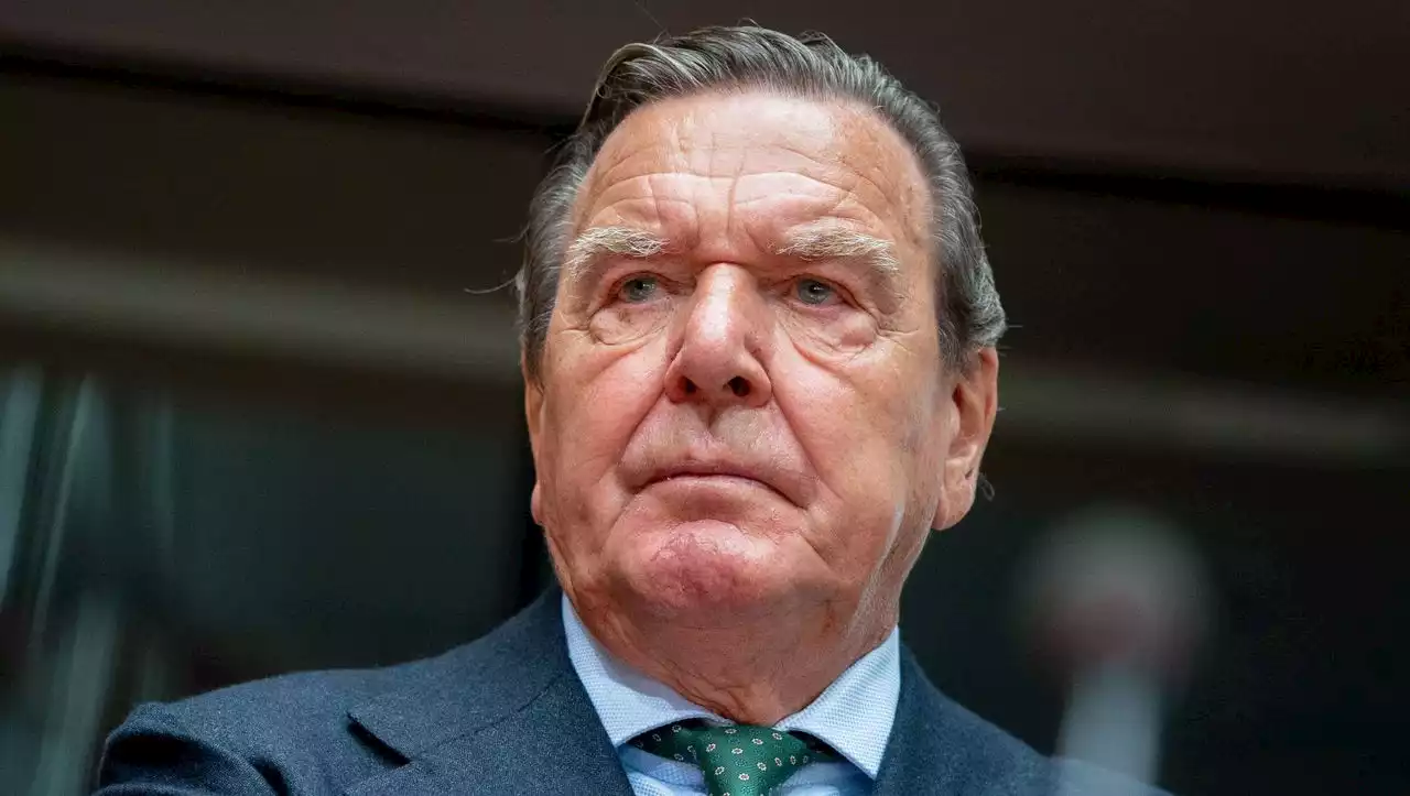 Russlands Krieg gegen die Ukraine: Schröder hält »Verhandlungslösung« für möglich