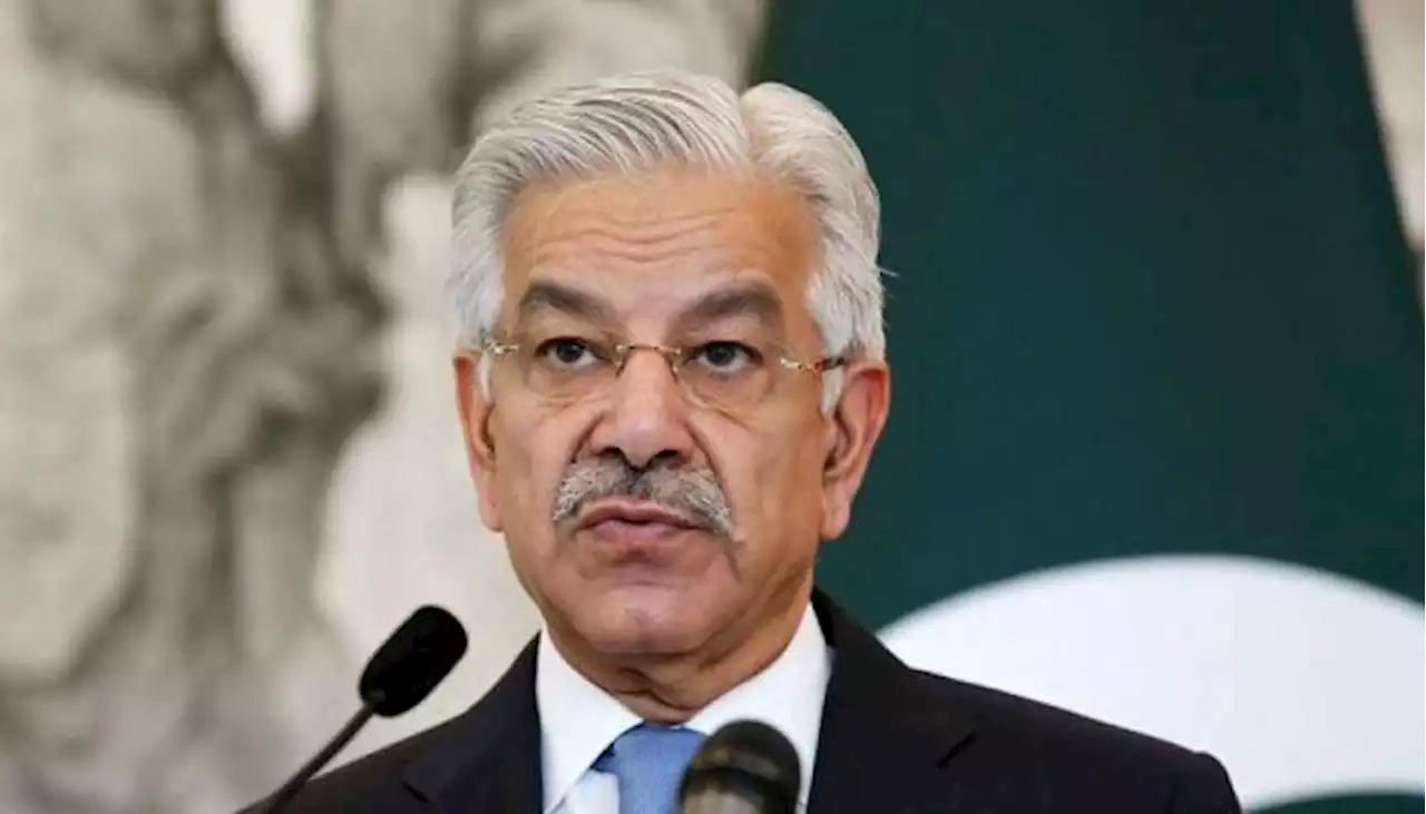 جنرل باوردی آسکتے ہیں تو سابق چیئرمین نیب پی اے سی میں کیوں نہیں آسکتا؟ خواجہ آصف