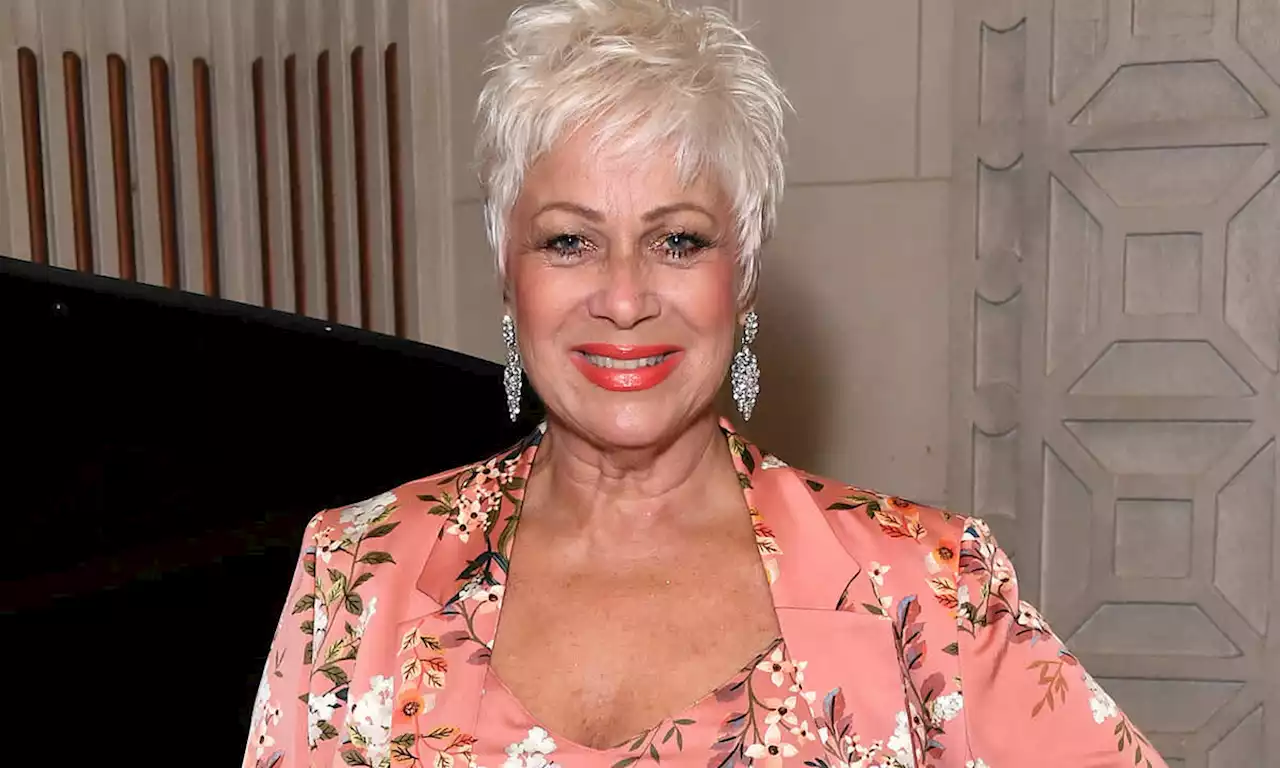 Loose Women's Denise Welch sparks comments in incredible leopard-print swimsuit