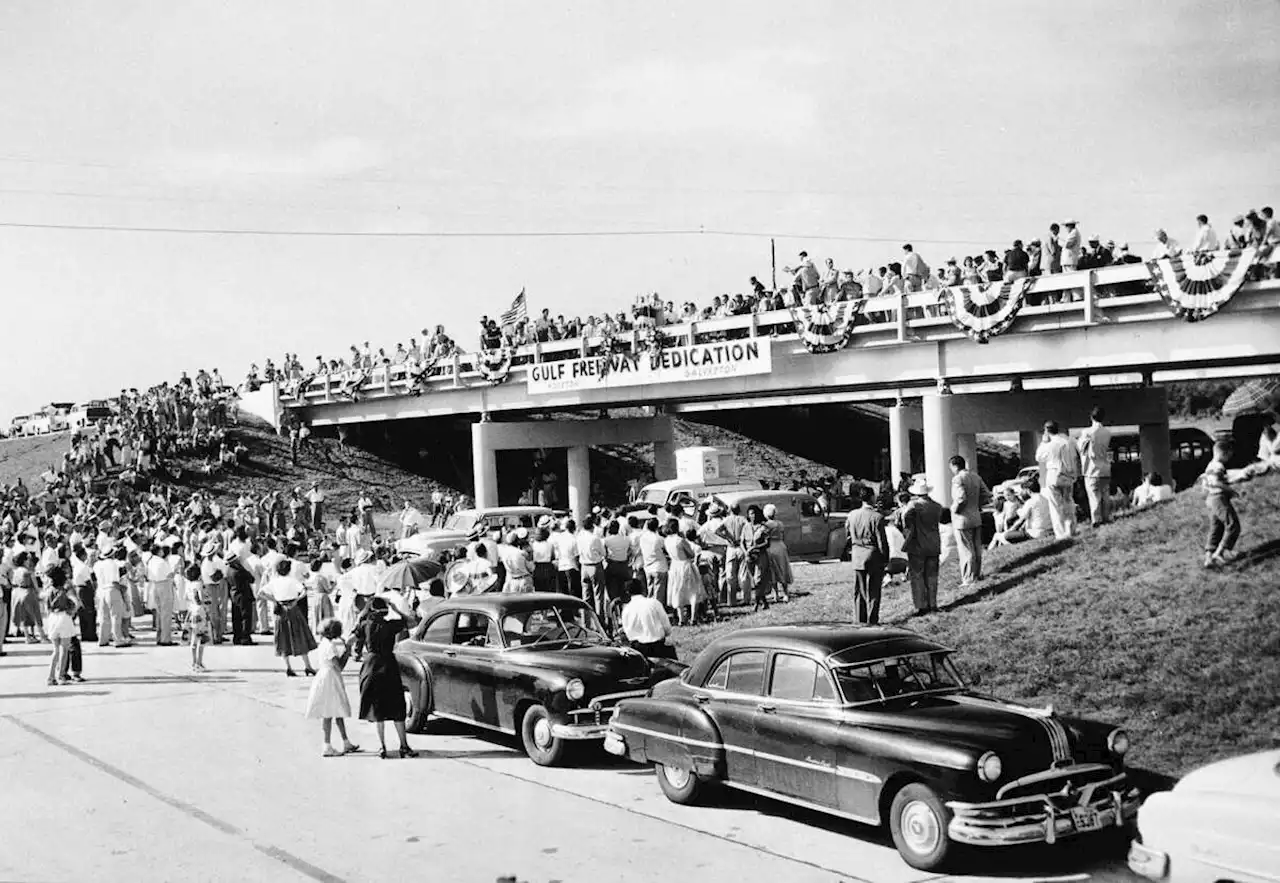 See photos of the Gulf Freeway from the start, as Houston's first freeway turns 70