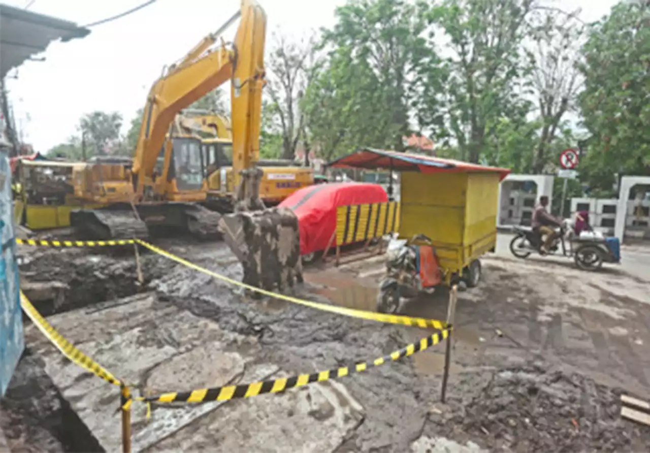 Dampak Proyek Pedestrian di Wisata Religi Ampel Ganggu Aliran Air PDAM