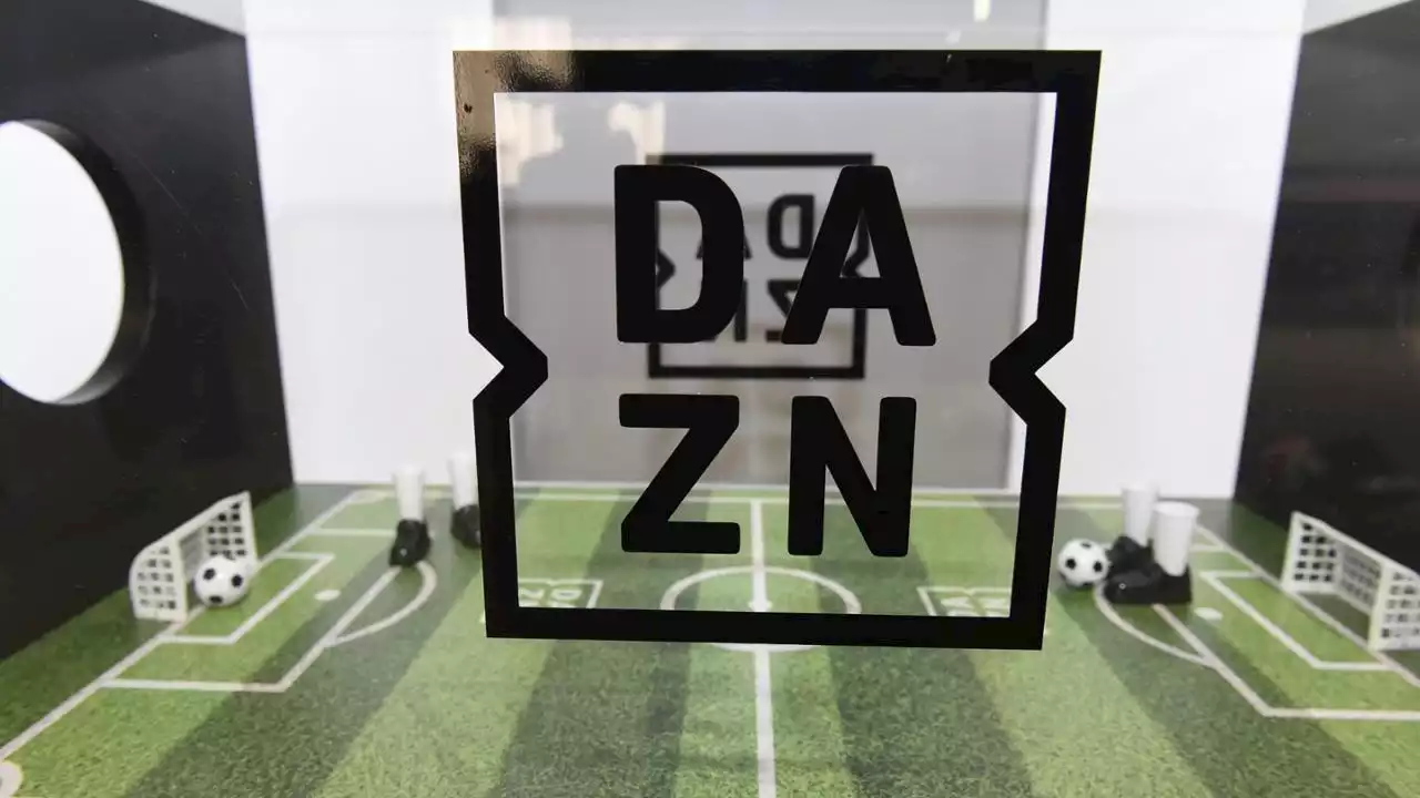 Intesa Tim-Dazn, stop all’esclusiva: la Serie A torna (anche) su Sky