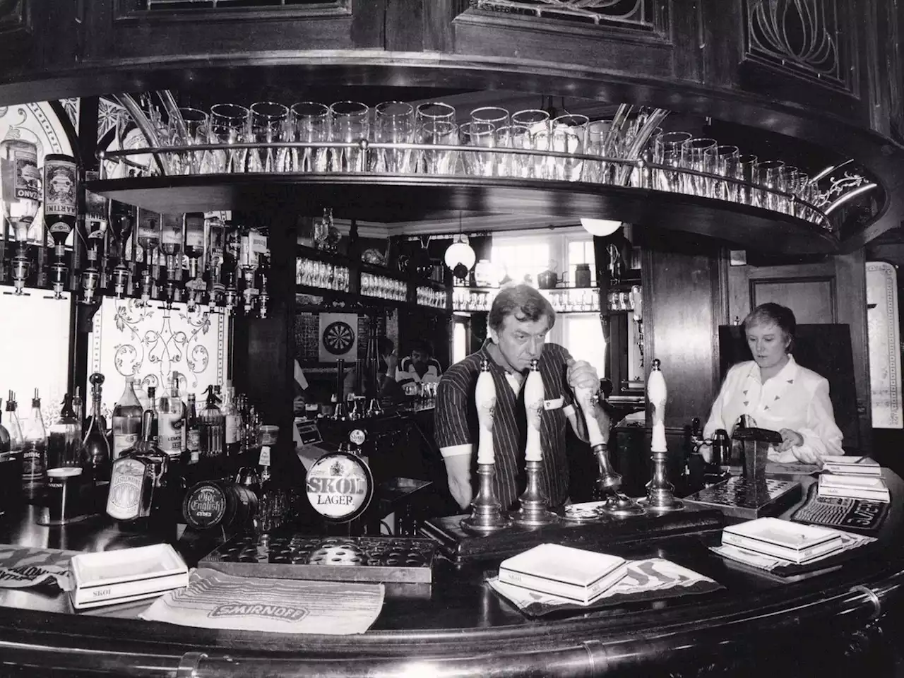 25 Leeds pubs you may remember from the 1980s