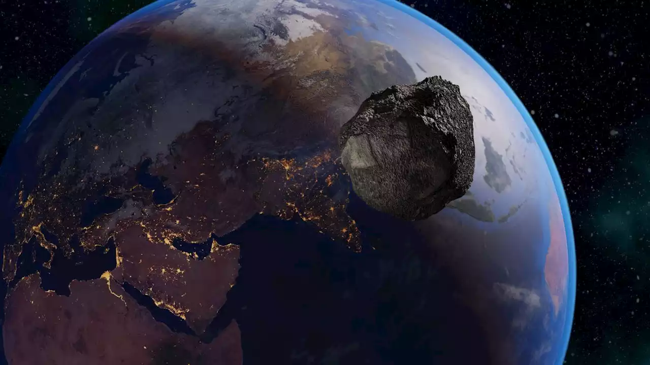 Surprise! Asteroid wider than 2 football fields is barreling toward Earth tonight