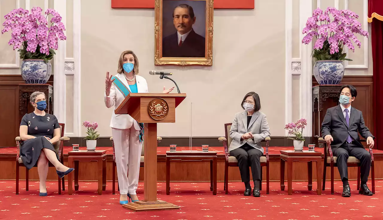 Pelosi Says US Will Not Abandon Taiwan as China Protests