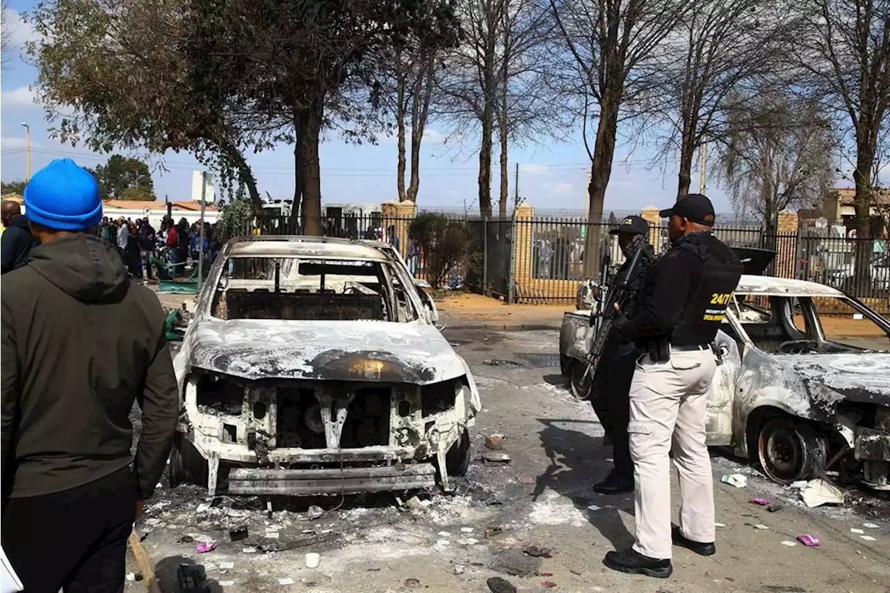 Tembisa violence: Criminal elements taking advantage of 'genuine grievances' - Ekurhuleni mayor | News24