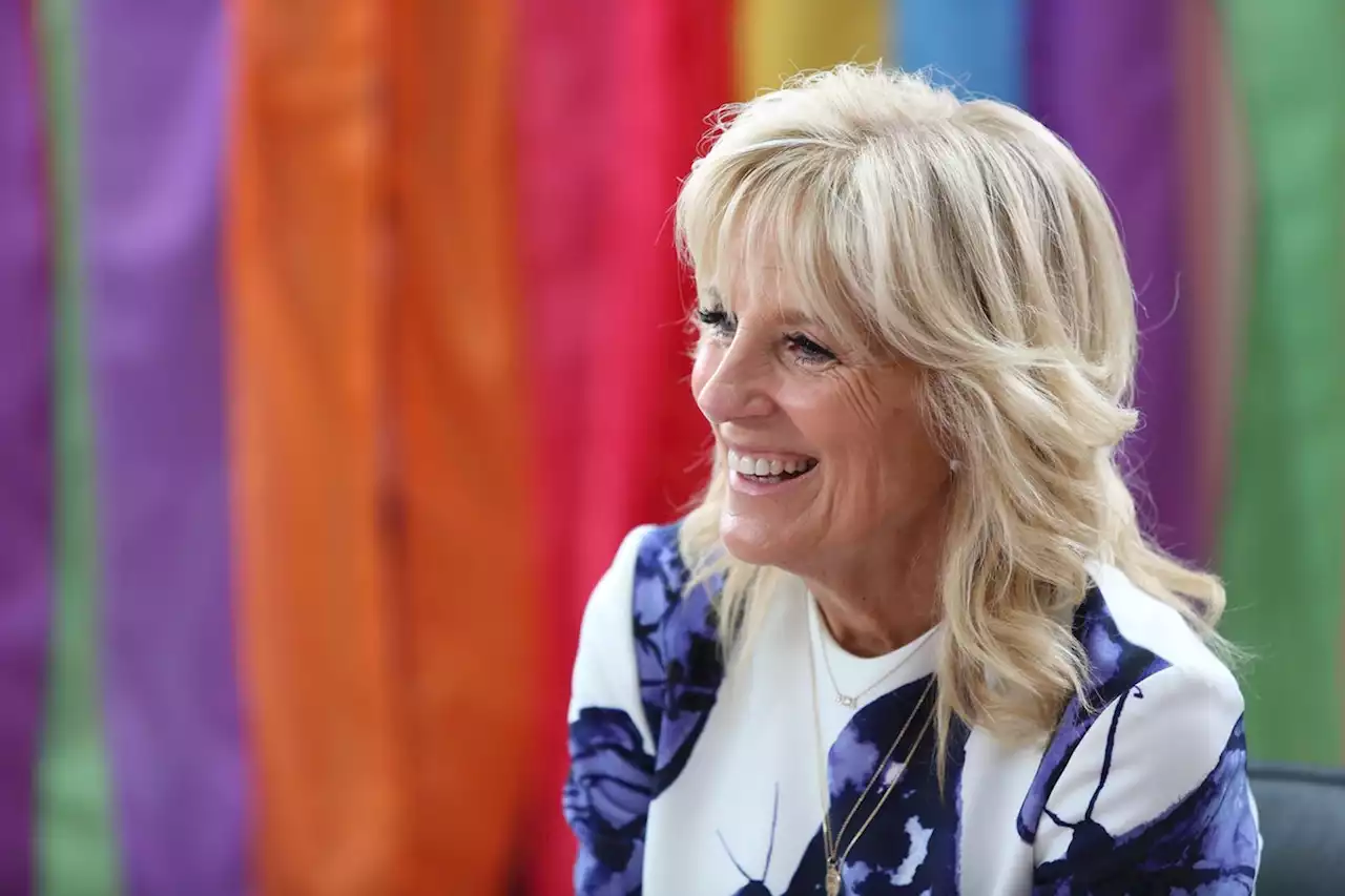 How Jill Biden Brilliantly Uses Post-Its To Assign Chores And Lighten Her Mental Load