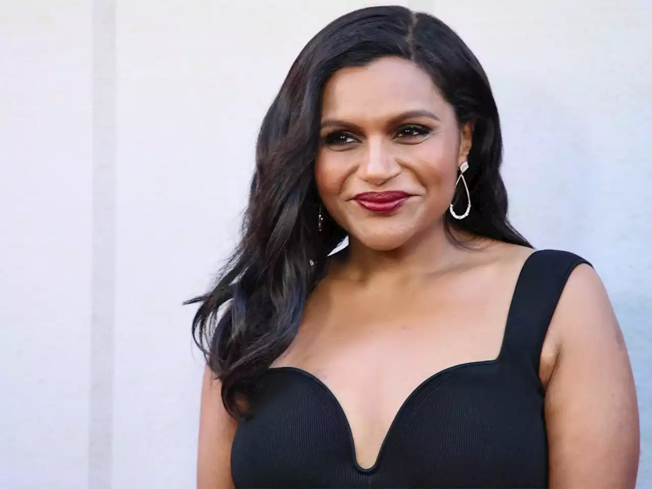 Mindy Kaling Has an Inspiring Message For New Moms Who are Struggling With Breastfeeding