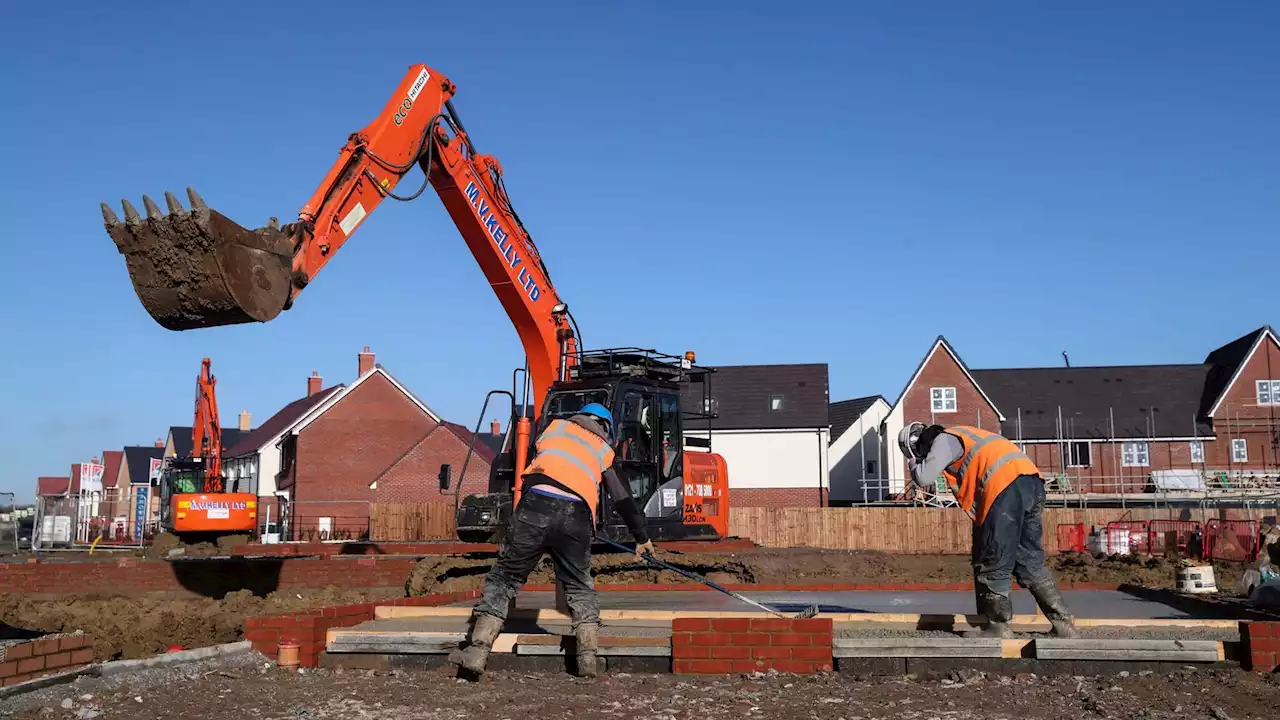 Housebuilder Taylor Wimpey gives employees £1,000 cost-of-living bonus