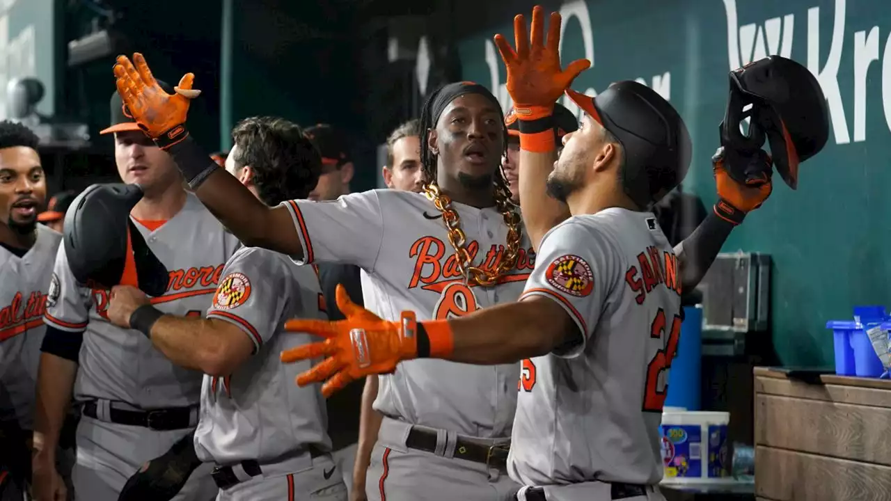 Mateo's 2 homers, 5 RBIs power Orioles past Rangers 8-2