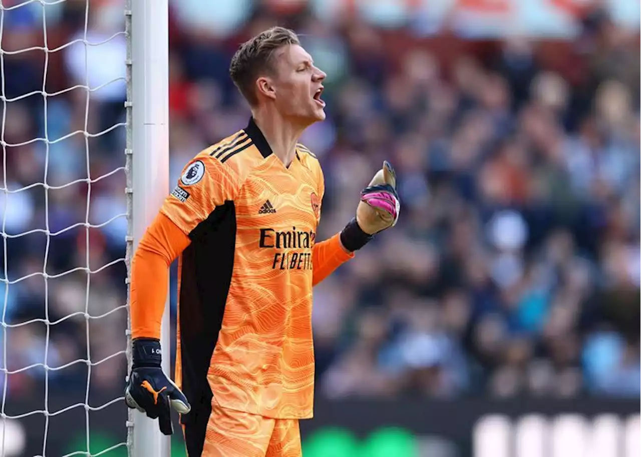 Soccer-Fulham sign Arsenal goalkeeper Leno