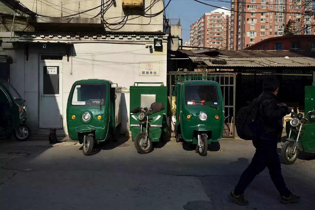 Solar electric tricycles give Zimbabwean women a lift | The Citizen