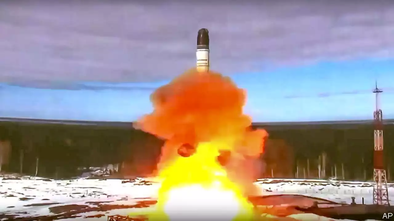 What would push the West and Russia to nuclear war?