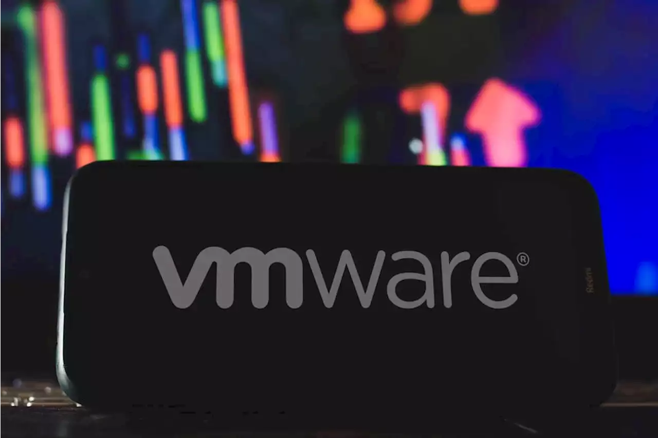 VMware patches critical admin authentication bypass bug