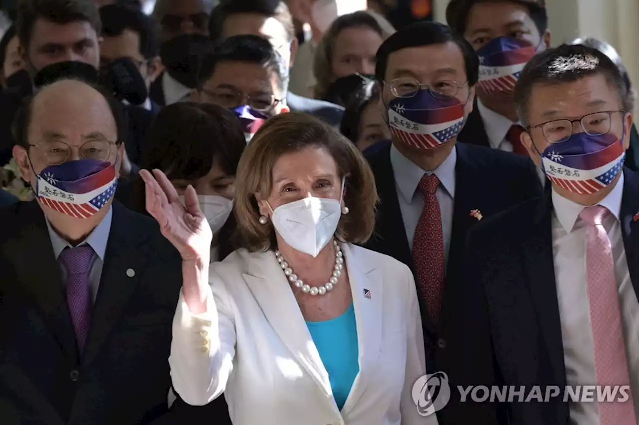 펠로시, 중국 격앙시킨 대만 방문 마치고 한국으로 출발(종합) | 연합뉴스